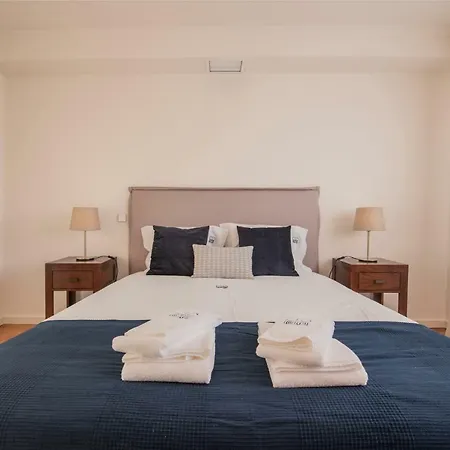 Saldanha Executive By The Portuguese Butler 아파트 *