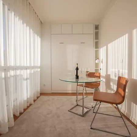 Daire Saldanha Executive By The Portuguese Butler Lisboa